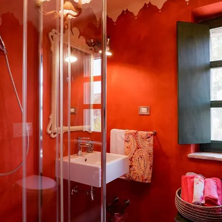 In Campagna Con Piscina Privata 别墅