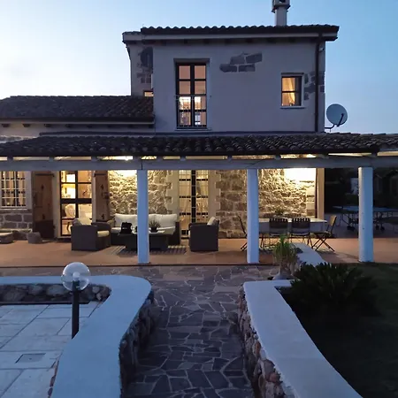 In Campagna Con Piscina Privata Villa